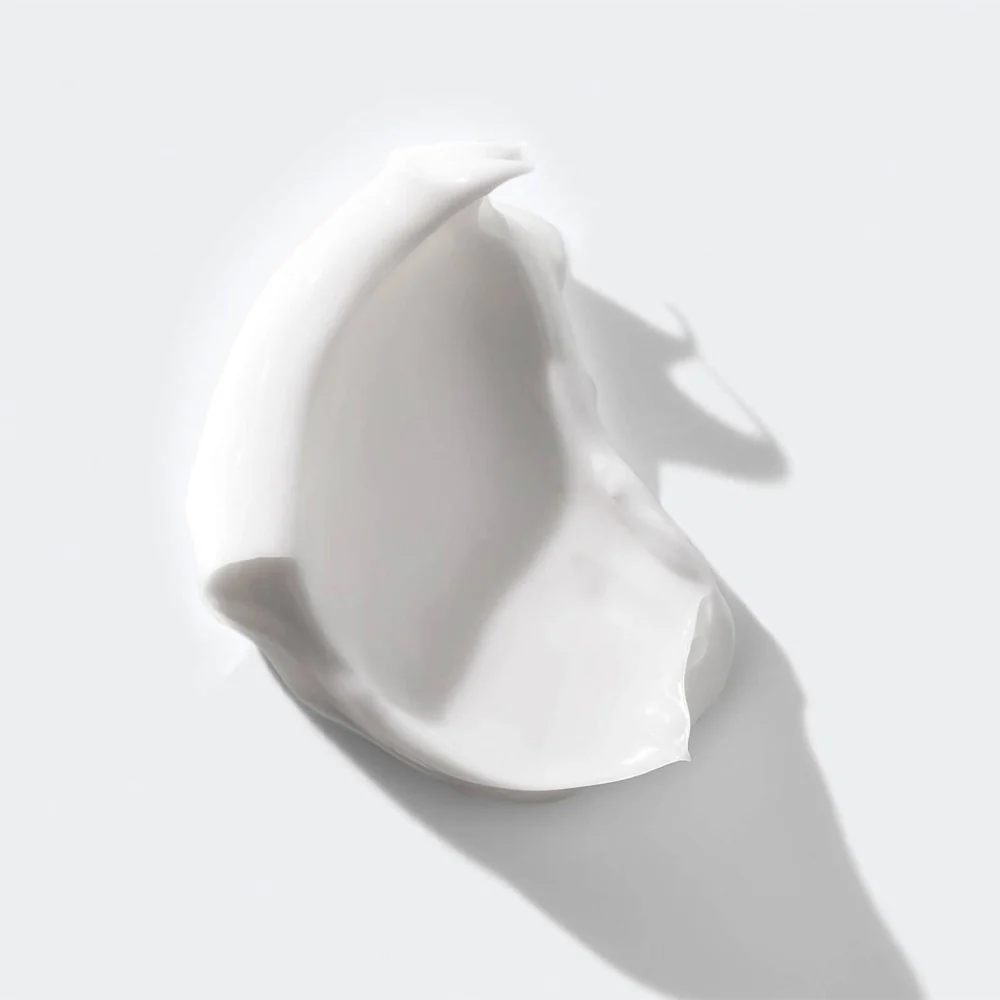 Even Better Clinical Brightening Moisturizer - Image 4