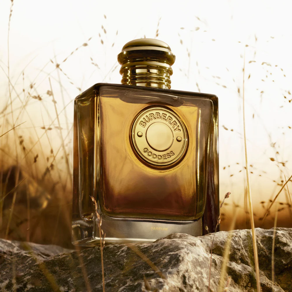 Burberry Goddess Parfum - Image 12