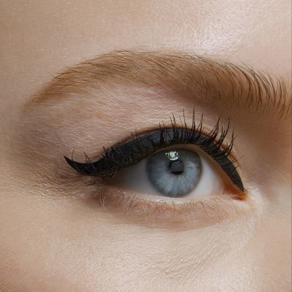 Matte Signature Eyeliner - Image 7
