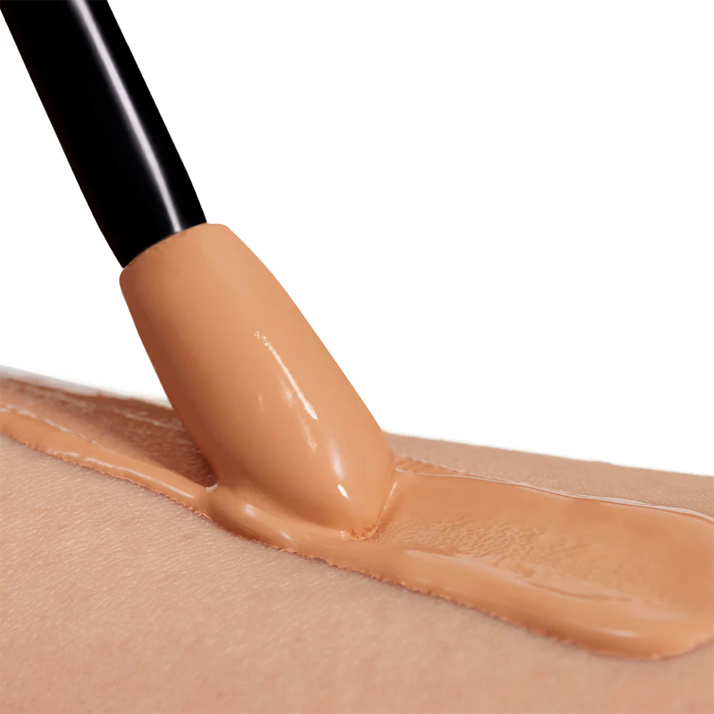 Yves Saint Laurent All hours concealer - Image 33